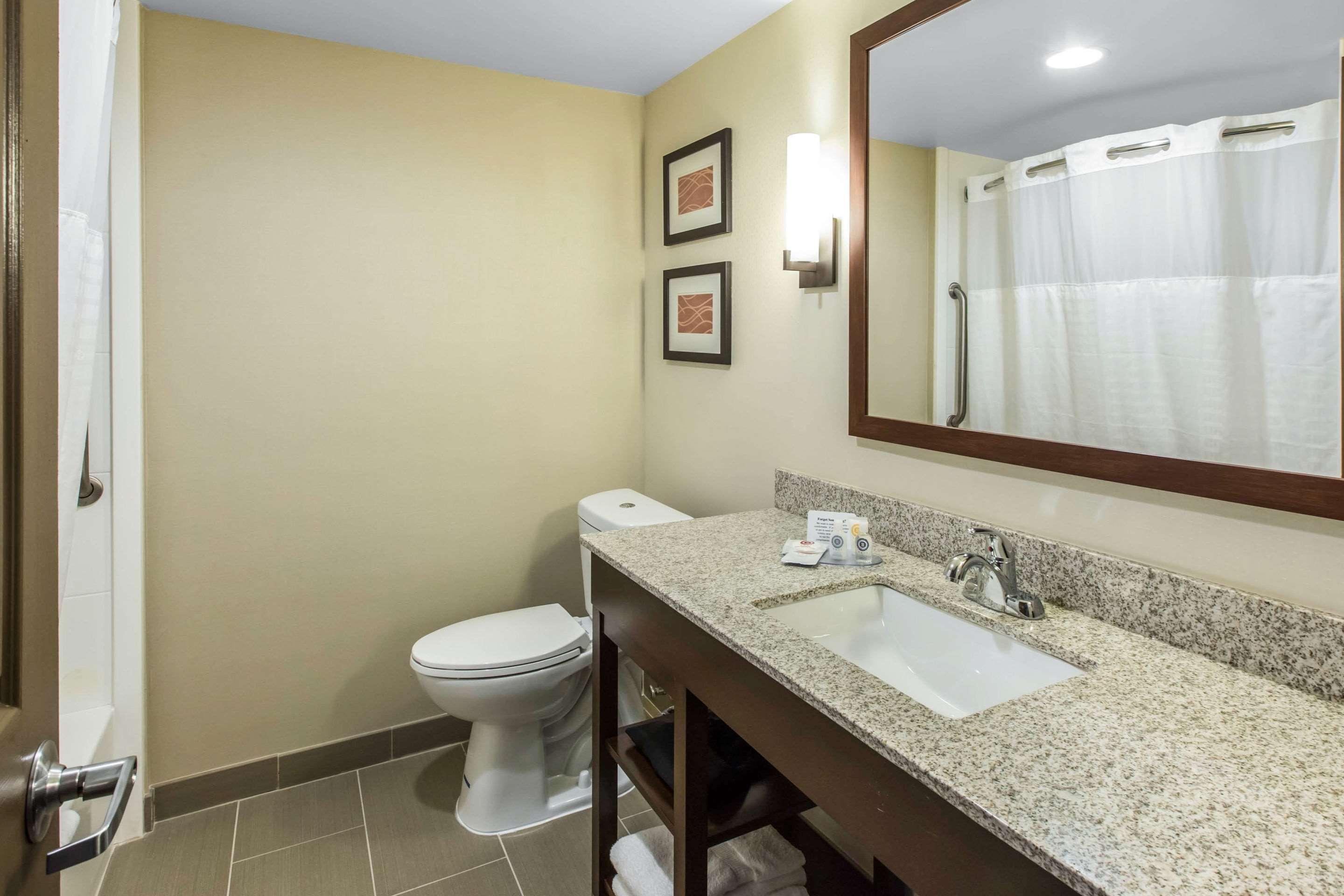 Comfort Inn & Suites Knoxville West Екстер'єр фото